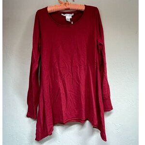 New Studio M Women's Large Red Pullover Sweater Long Sleeve Sharkbite Hem Knit
